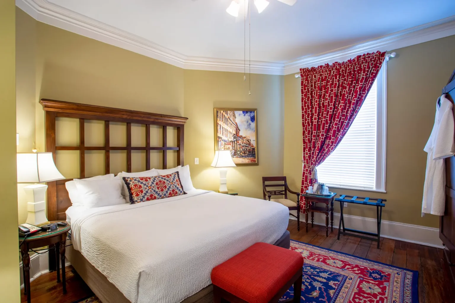 an accessible king room at the Marshall House hotel