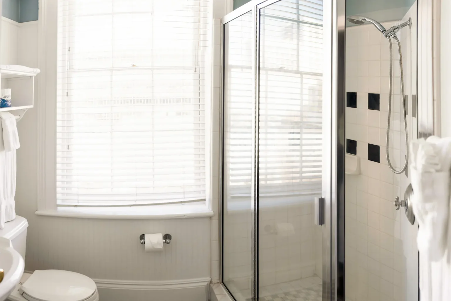 panorama of the bathroom of the classic king room at the Marshall House hotel