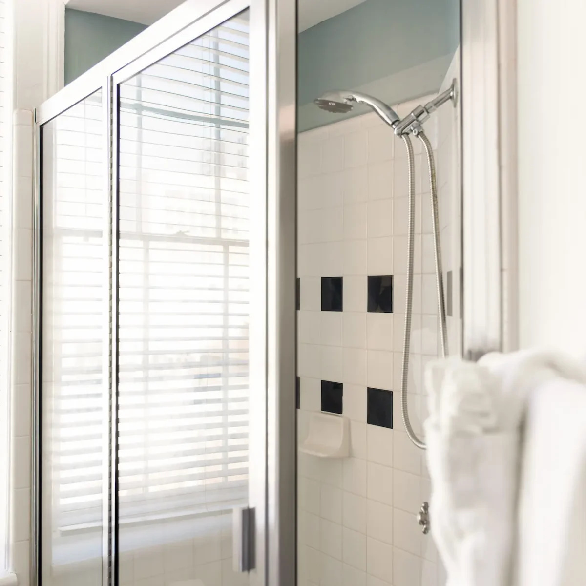 details of the shower in the classic queen room at the Marshall House hotel