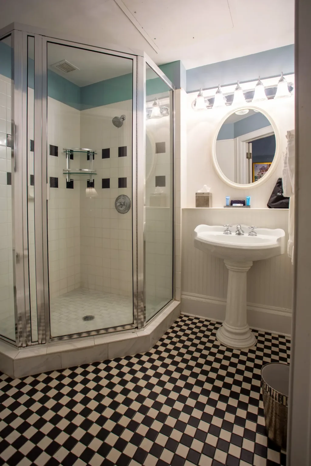 the bathroom of the double queen room at the Marshall House hotel