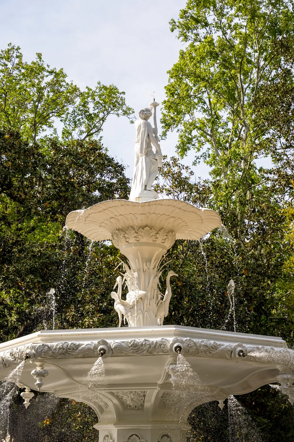 A close shot of the fountain in Forsyth Park